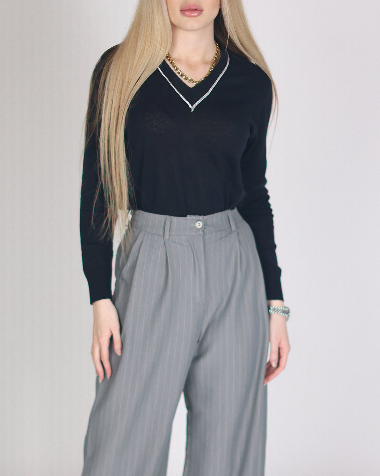 PULLOVER CON SCOLLO A V unisex SB Couture dettaglio argento